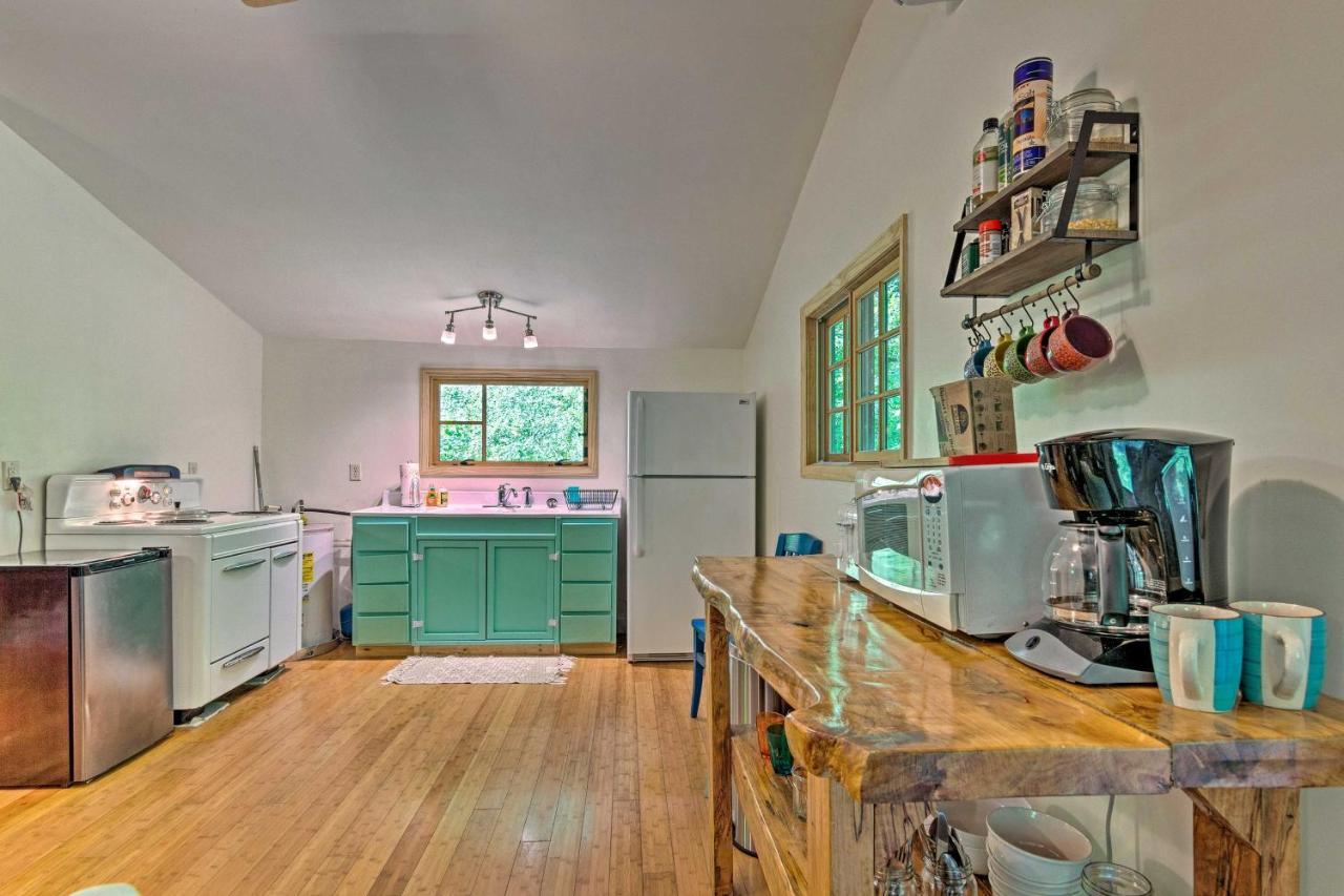 Вилла Cozy And Charming Asheville Cabin 5 Mi To Downtown! Экстерьер фото