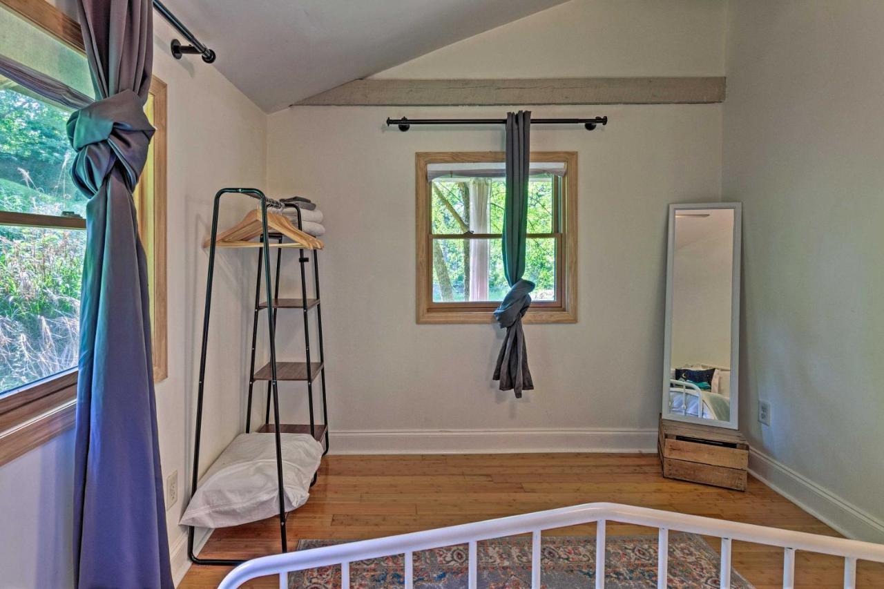 Вилла Cozy And Charming Asheville Cabin 5 Mi To Downtown! Экстерьер фото