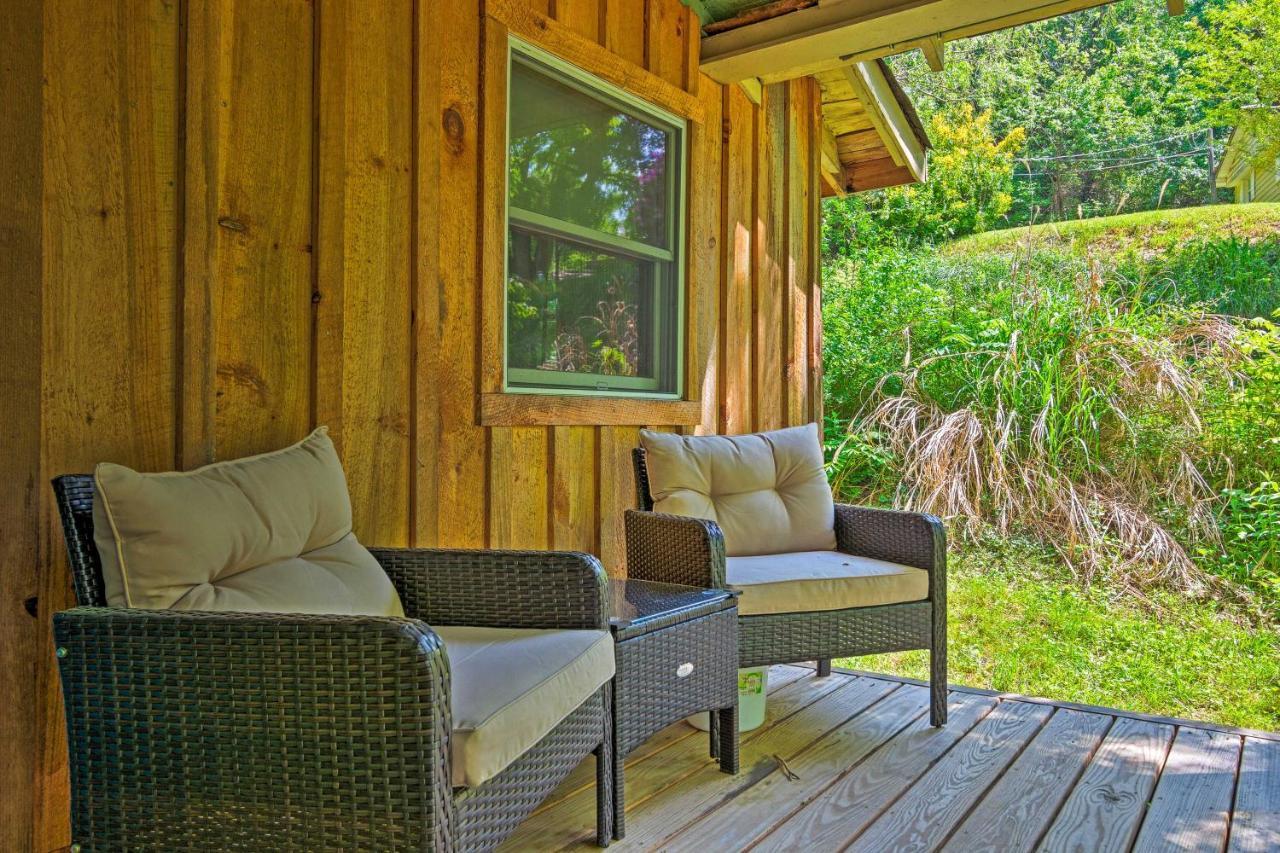 Вилла Cozy And Charming Asheville Cabin 5 Mi To Downtown! Экстерьер фото